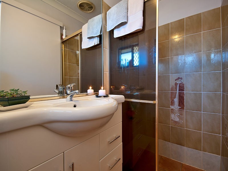 15 Minugh Court, Carrara QLD 4211