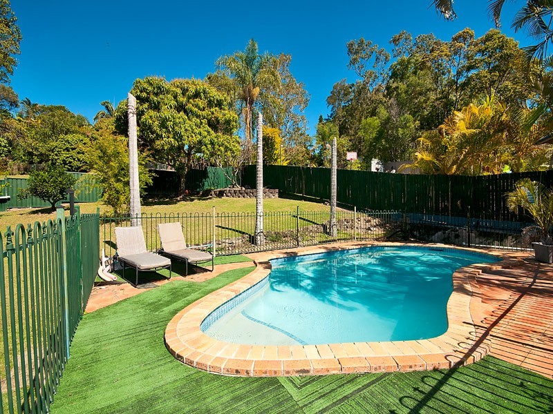 15 Minugh Court, Carrara QLD 4211