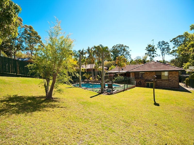 15 Minugh Court, Carrara QLD 4211