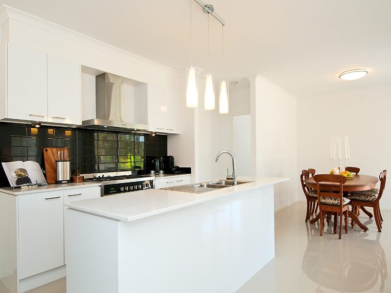 15 Worley Drive, Gilston QLD 4211