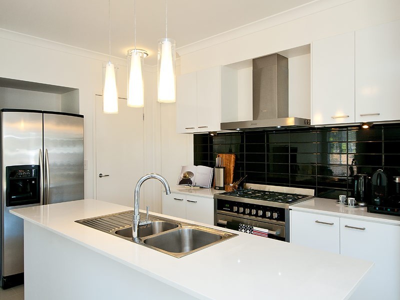 15 Worley Drive, Gilston QLD 4211