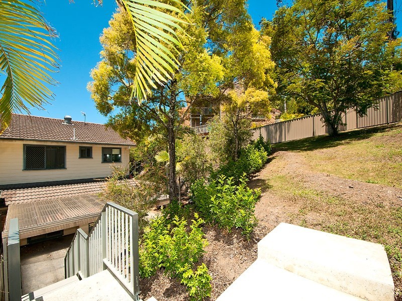 2/3 Tara Tce, Carrara QLD 4211