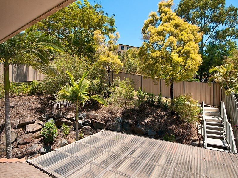 2/3 Tara Tce, Carrara QLD 4211