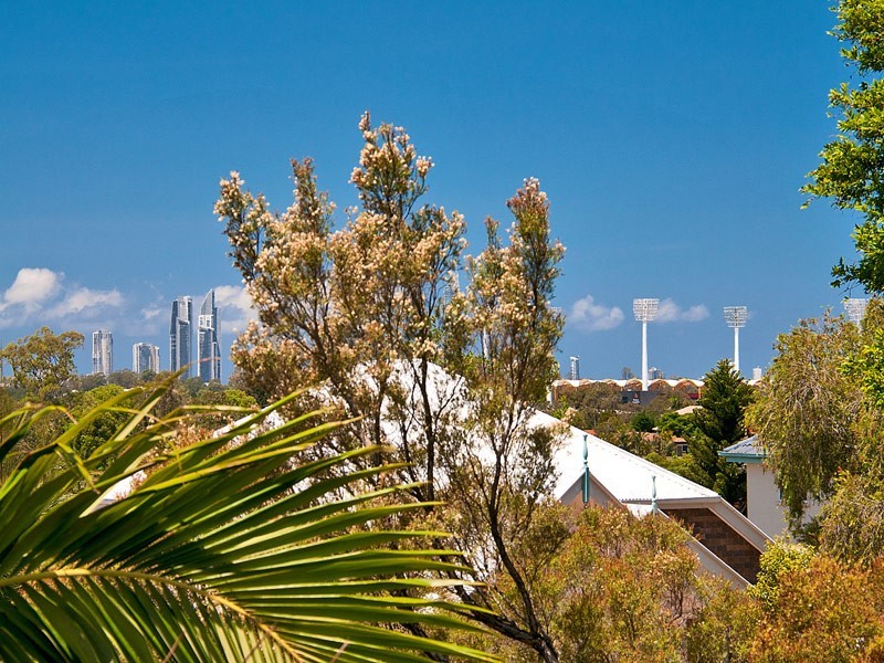 2/3 Tara Tce, Carrara QLD 4211