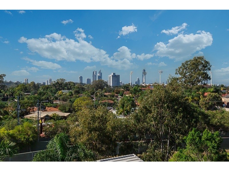 14 Tara Terrace, Carrara QLD 4211