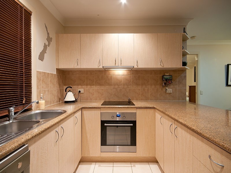 4/20 Tara Tce, Carrara QLD 4211