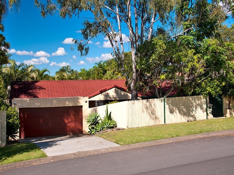 1 Greaves Court, Carrara QLD 4211