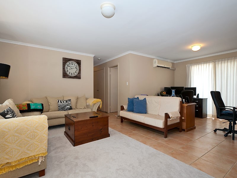 1 Greaves Court, Carrara QLD 4211