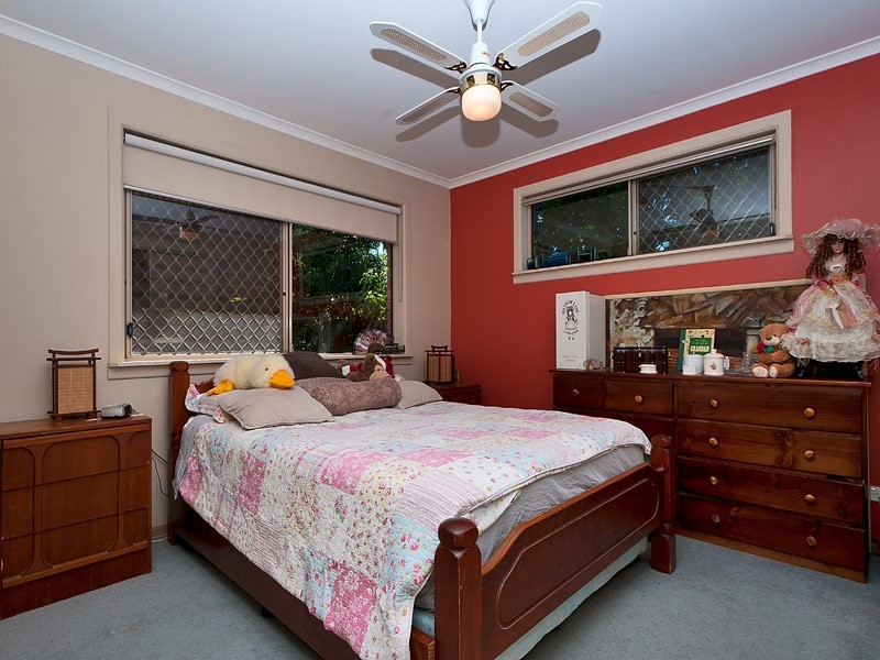1 Greaves Court, Carrara QLD 4211