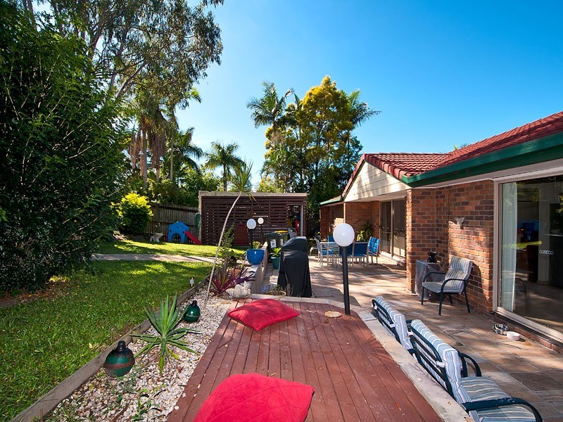 1 Greaves Court, Carrara QLD 4211