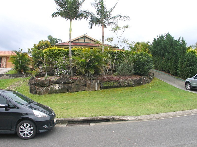 8 Sheldon Court, Worongary QLD 4213