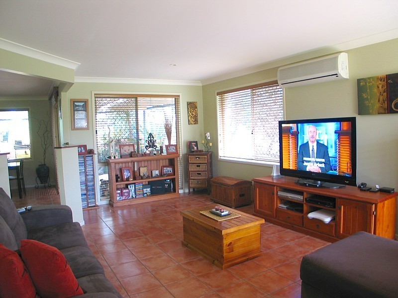 8 Sheldon Court, Worongary QLD 4213