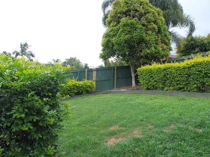 8 Sheldon Court, Worongary QLD 4213