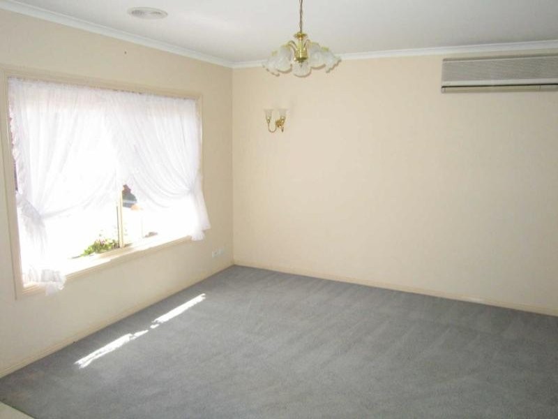 4 Ebony Place, Kennington VIC 3550