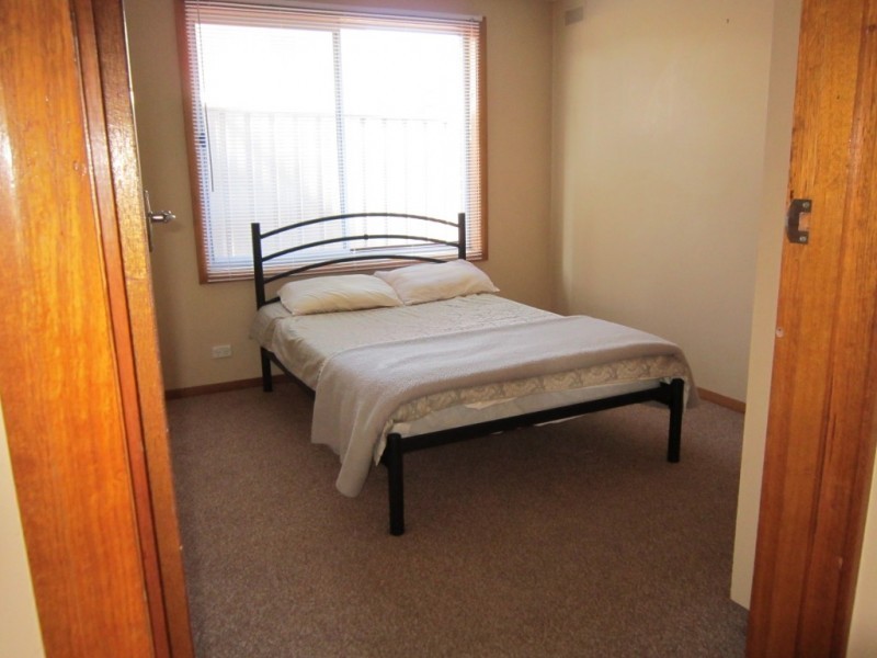 3/2A Keck Street, Flora Hill VIC 3550