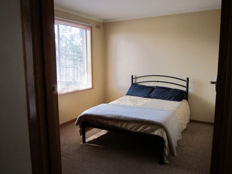 3/2A Keck Street, Flora Hill VIC 3550