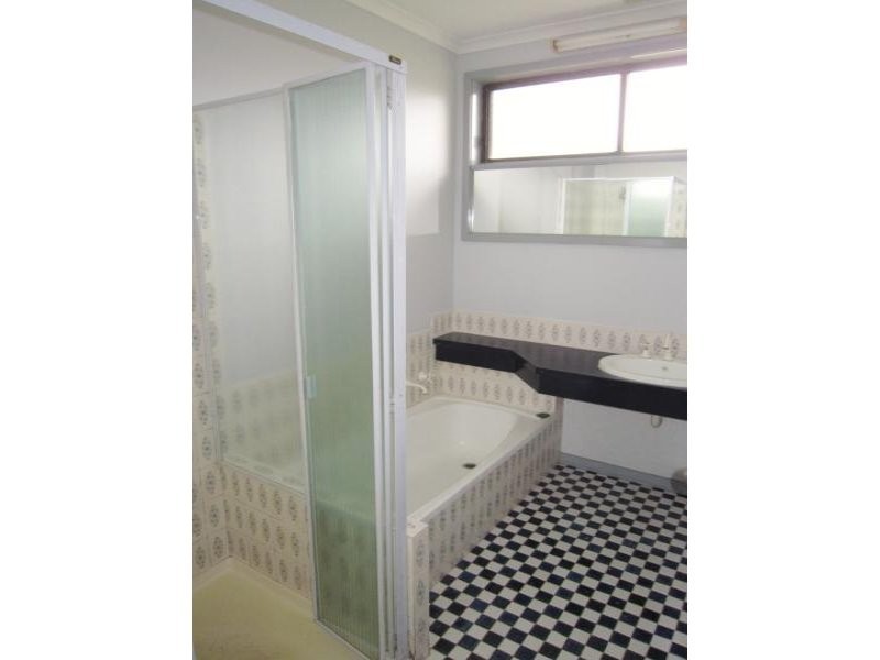 34 Cousins Street, Strathdale VIC 3550