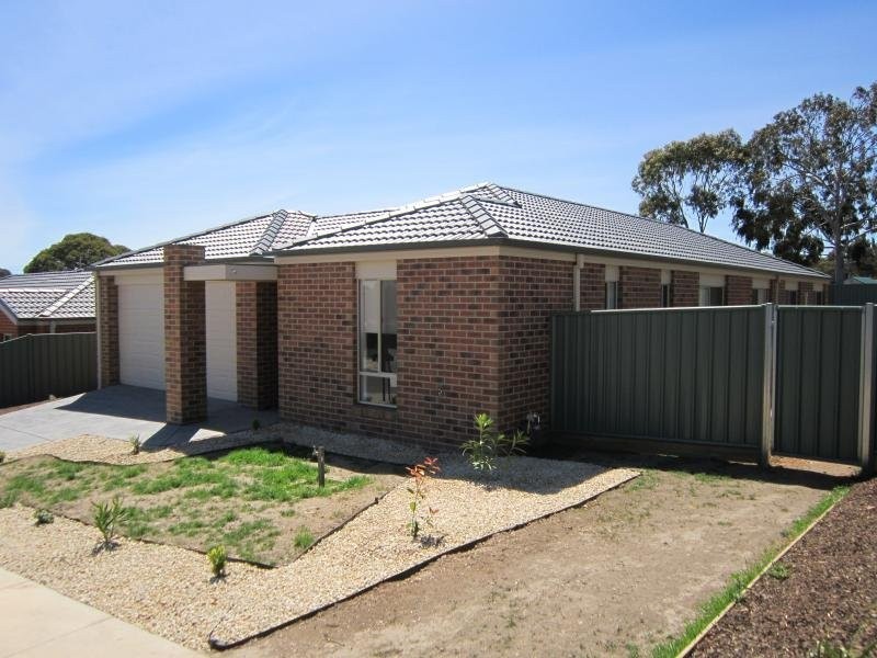 9 Sundew Drive, Kangaroo Flat VIC 3555