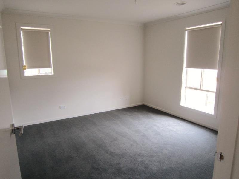 9 Sundew Drive, Kangaroo Flat VIC 3555