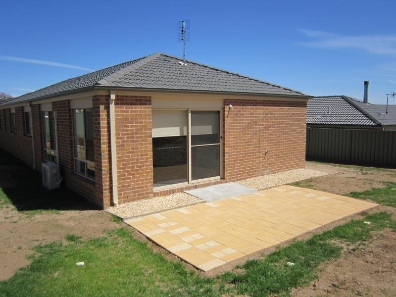 9 Sundew Drive, Kangaroo Flat VIC 3555