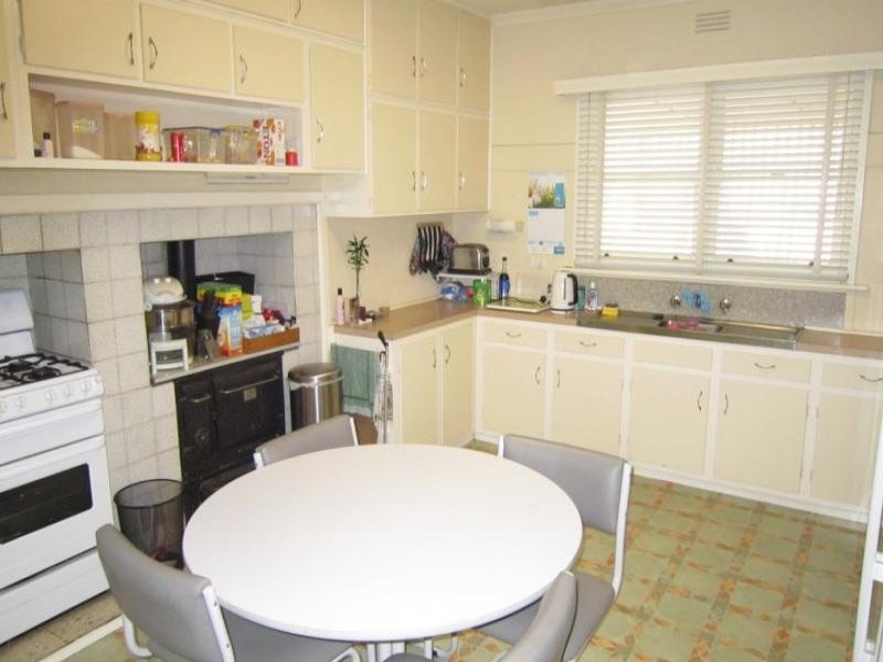 171-173 High Street, Kangaroo Flat VIC 3555