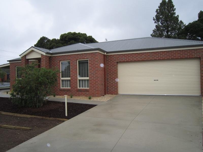 1/113 Goynes Road, Epsom VIC 3551
