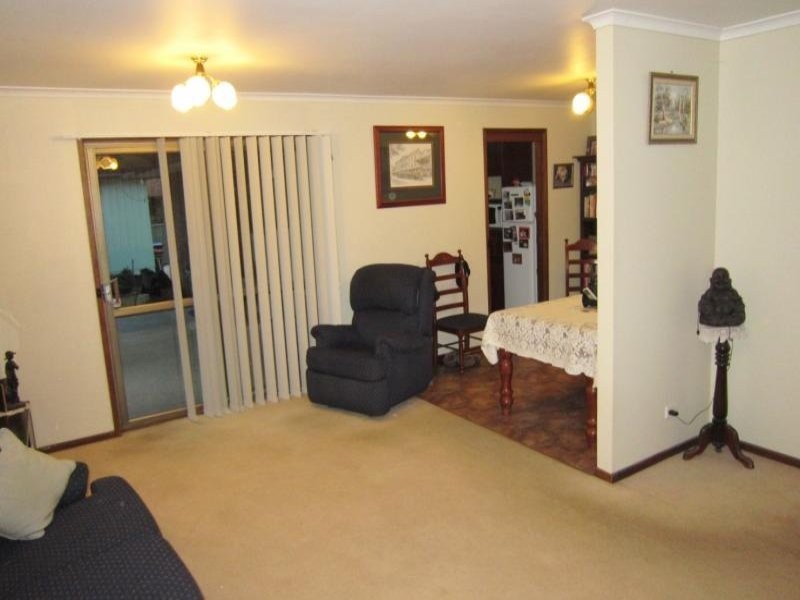 23 Ridgeway Crescent, Kennington VIC 3550