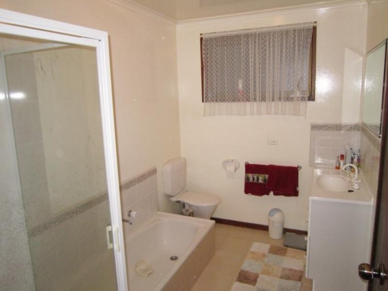 23 Ridgeway Crescent, Kennington VIC 3550