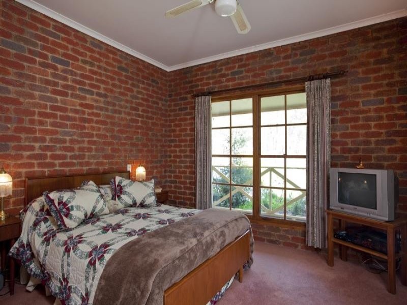 48 Cootamundra Place, Junortoun VIC 3551