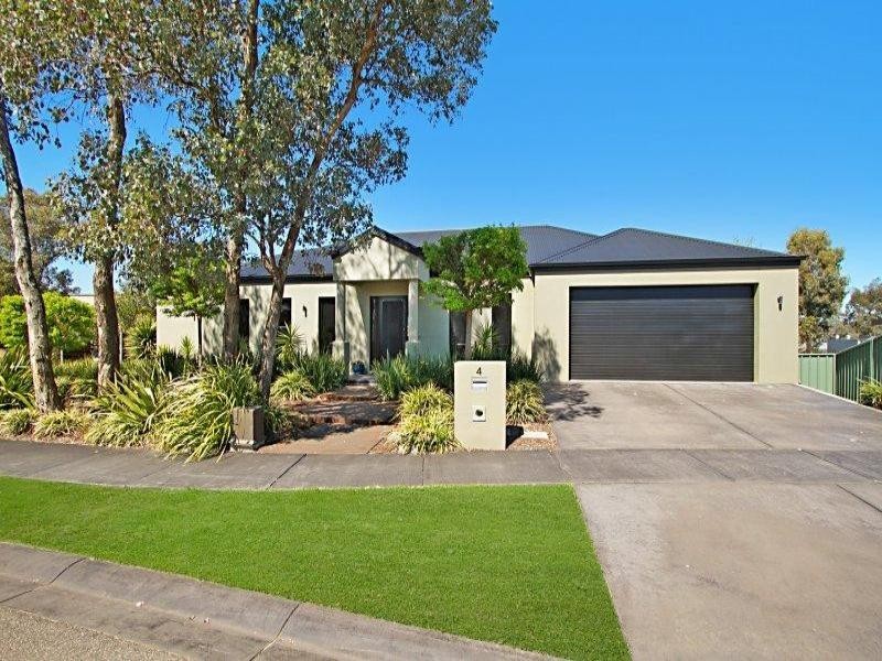 4 Elwood Drive, Strathdale VIC 3550