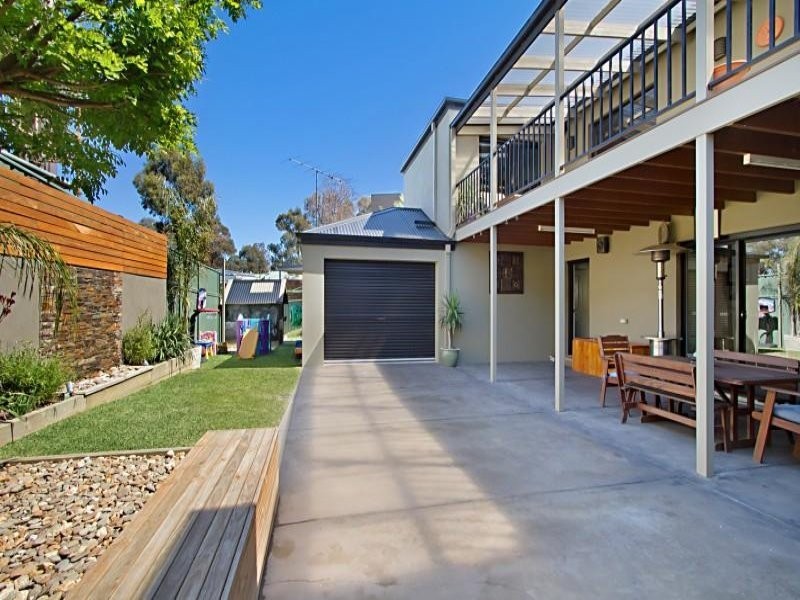 4 Elwood Drive, Strathdale VIC 3550