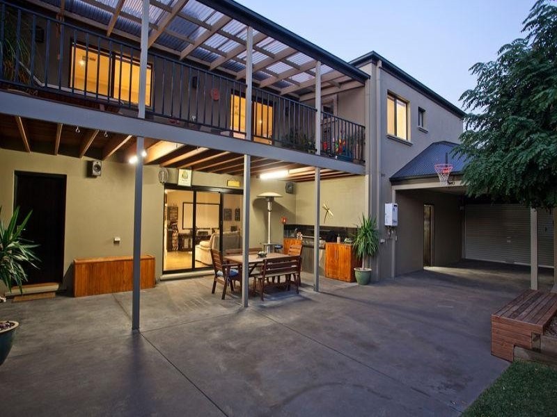 4 Elwood Drive, Strathdale VIC 3550