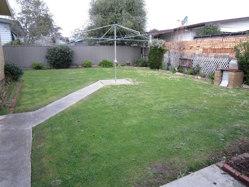 14 Ford Street, Kangaroo Flat VIC 3555