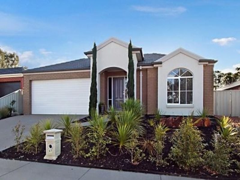 47 Manna Gum Drive, Epsom VIC 3551