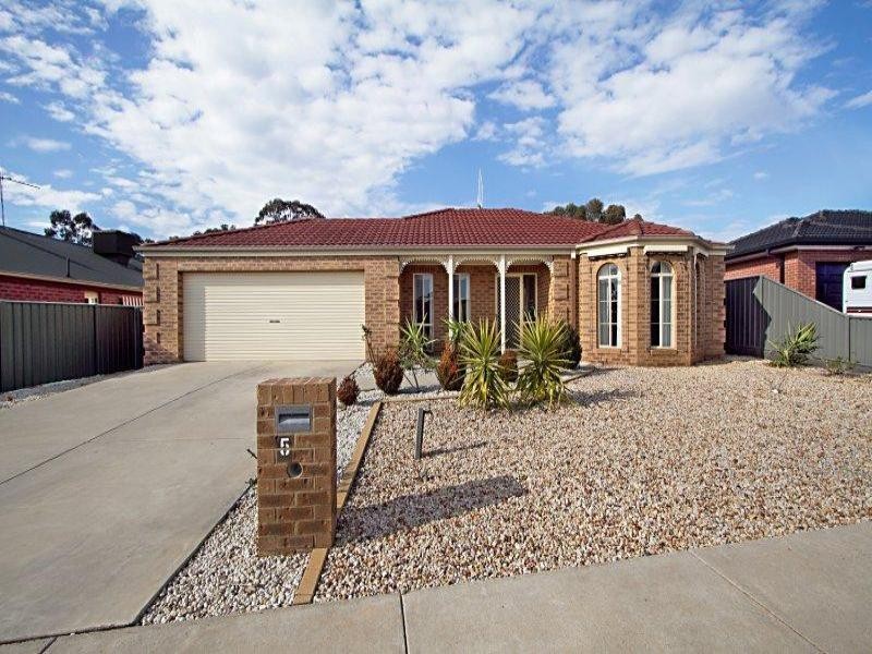 5 Abbey Close, Eaglehawk VIC 3556