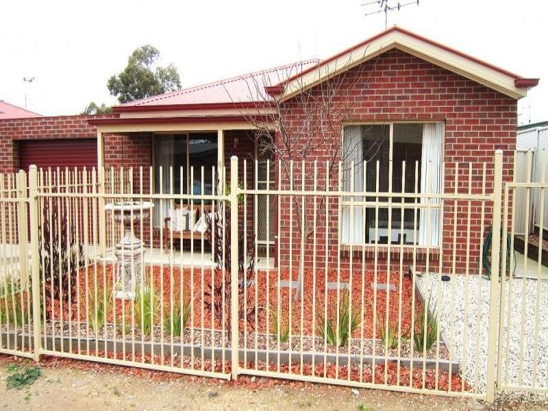 6 Fry Lane, Eaglehawk VIC 3556