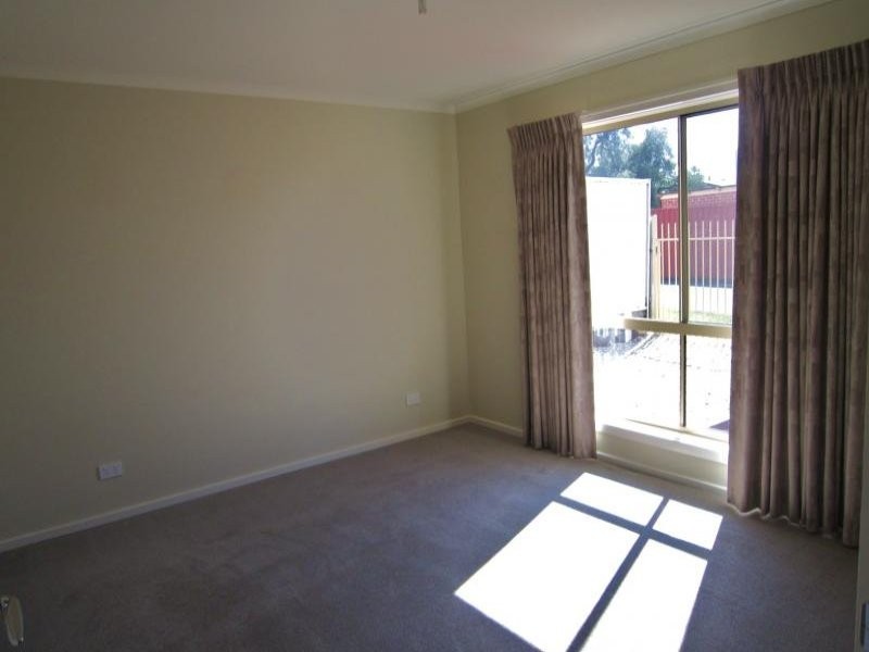 6 Fry Lane, Eaglehawk VIC 3556