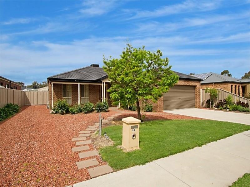 68 Myrtle Road, Ascot VIC 3551