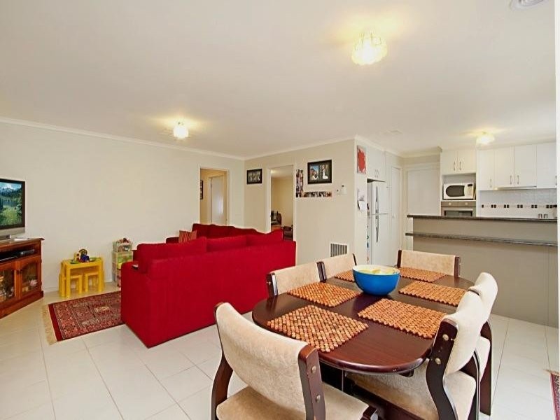 68 Myrtle Road, Ascot VIC 3551