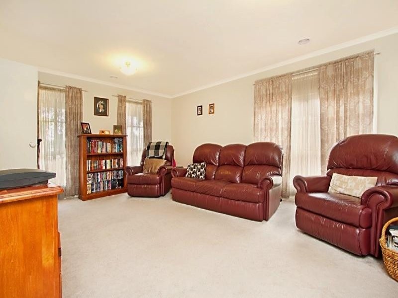 68 Myrtle Road, Ascot VIC 3551