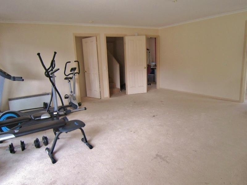 3 Kate Close, Kennington VIC 3550