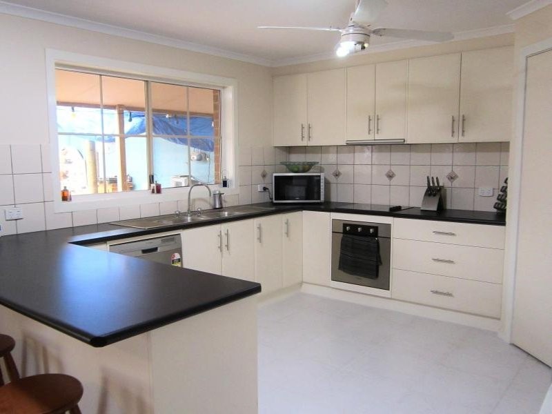 12 Dawson Drive, Maiden Gully VIC 3551