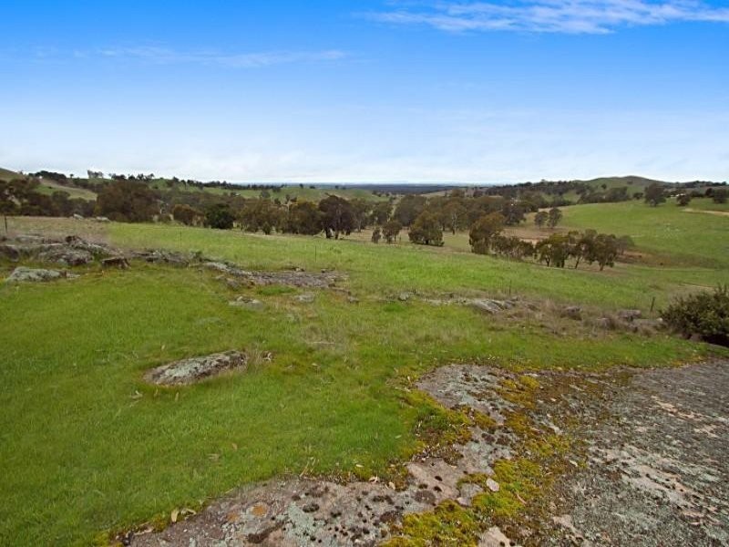 69 Bryden Road, Harcourt North VIC 3453