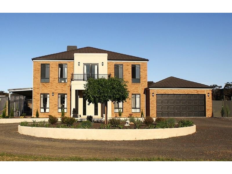 10 Domenica Drive, Junortoun VIC 3551