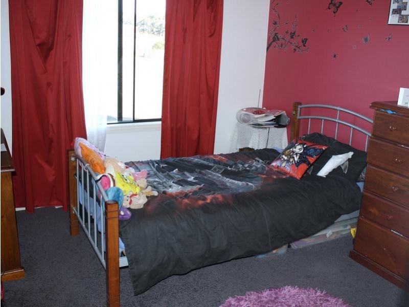 10 Domenica Drive, Junortoun VIC 3551