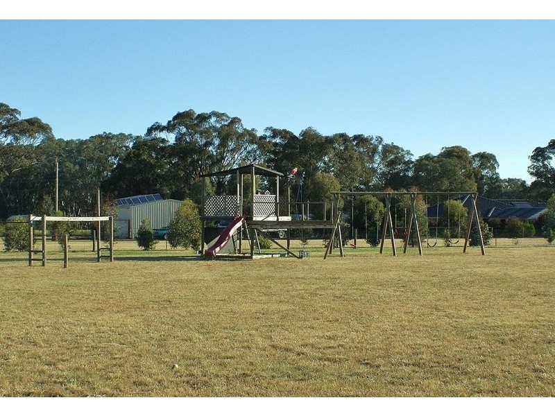 10 Domenica Drive, Junortoun VIC 3551