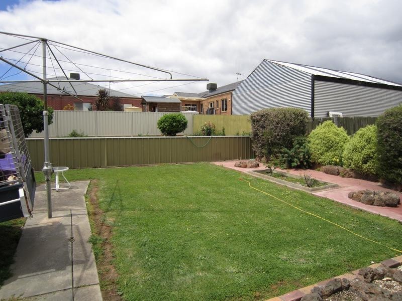13 Archer Street, Kangaroo Flat VIC 3555