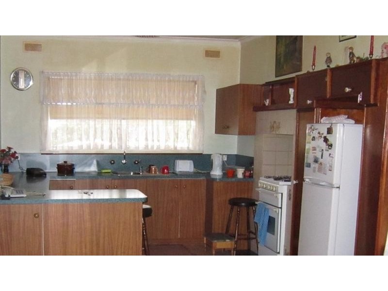 13 Archer Street, Kangaroo Flat VIC 3555