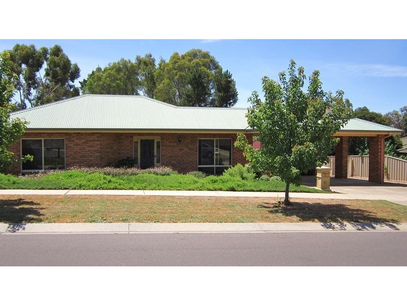 6 Irkara Drive, Kennington VIC 3550