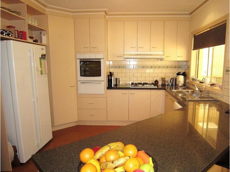 6 Irkara Drive, Kennington VIC 3550